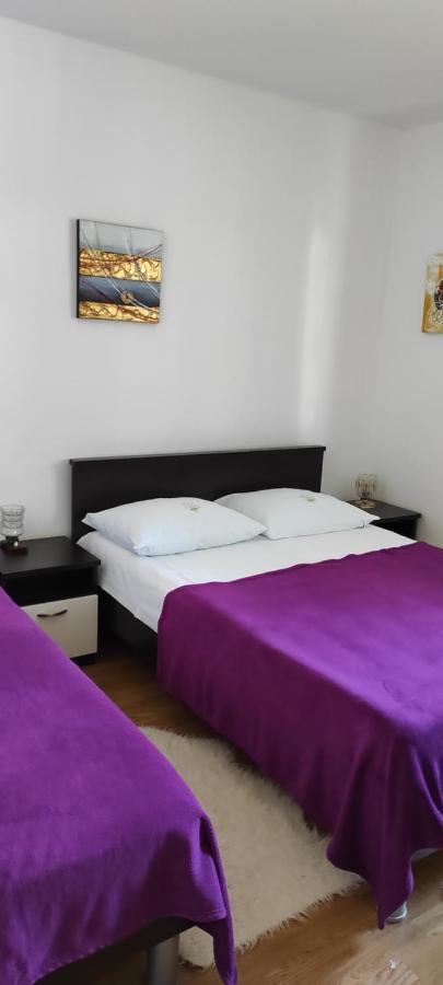 M&r Spadina * Vodice