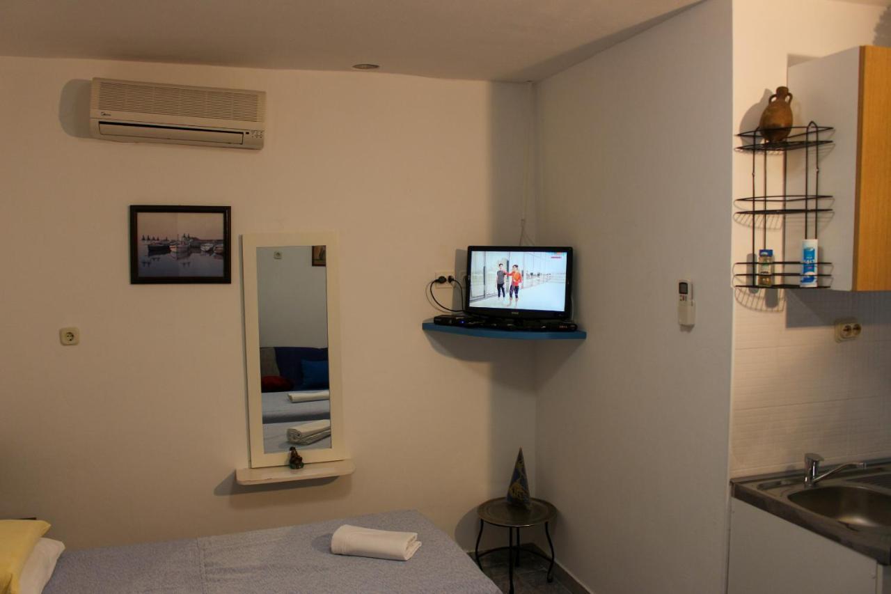 Apartment M&r Spadina