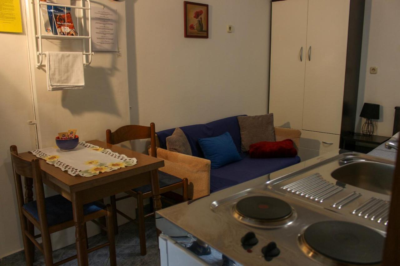 M&r Spadina * Vodice