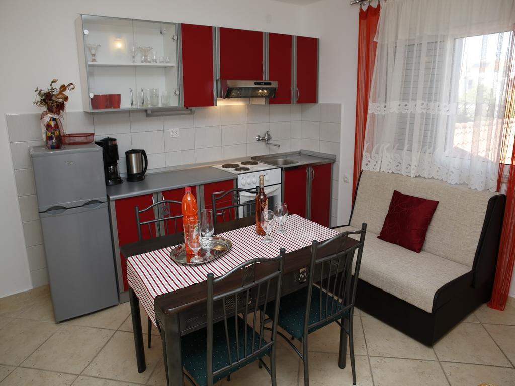 Apartment M&r Spadina