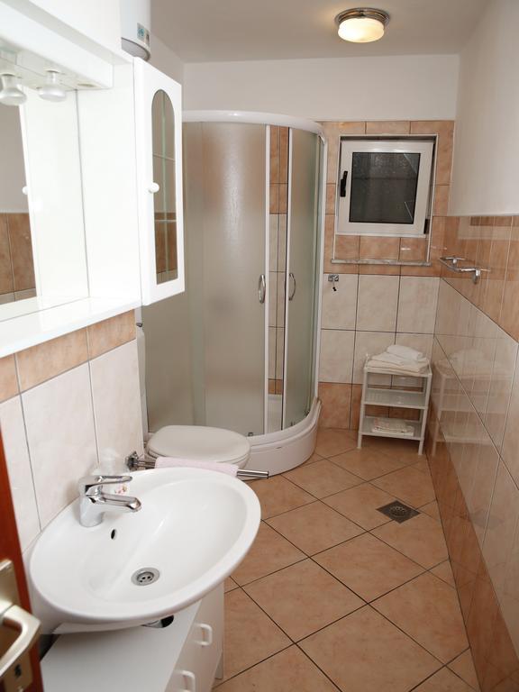 M&r Spadina Apartment Vodice